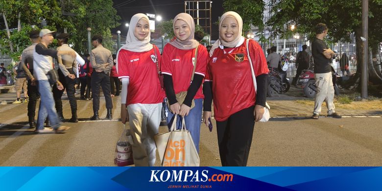 Dari Rasa Penasaran Jadi Cinta, Cerita Winitasha Alya Menemukan Euforia Timnas Indonesia di Jatim
