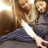 Begini Tips Aman Bagi Ibu Muda yang Bawa Anak Saat Berkendara
