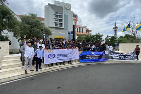 Sekelompok Orang Masuk Kampus Usai Guru Besar Unair Menyatakan Sikap