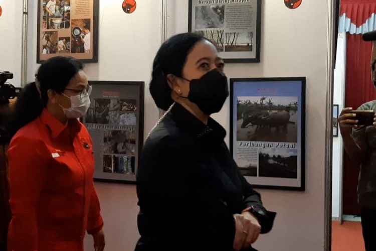 Ketua DPR RI Puan Maharani Pameran Foto Esai Marhaen dan Foto Bangunan Cagar Budaya di kantor DPD PDIP Jawa Tengah, Panti Marhen, Semarang, Sabtu (22/5/2021).