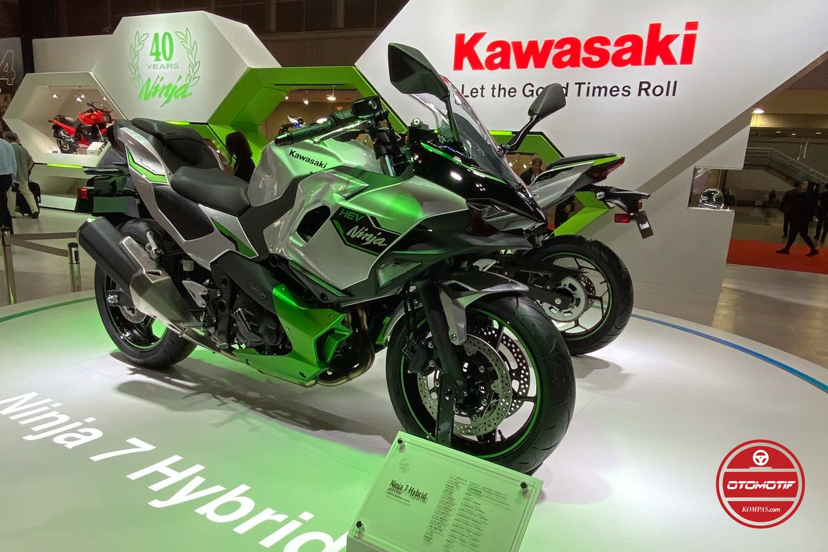 Motor Hybrid Kawasaki Ninja 7 HEV di Japan Mobility Show