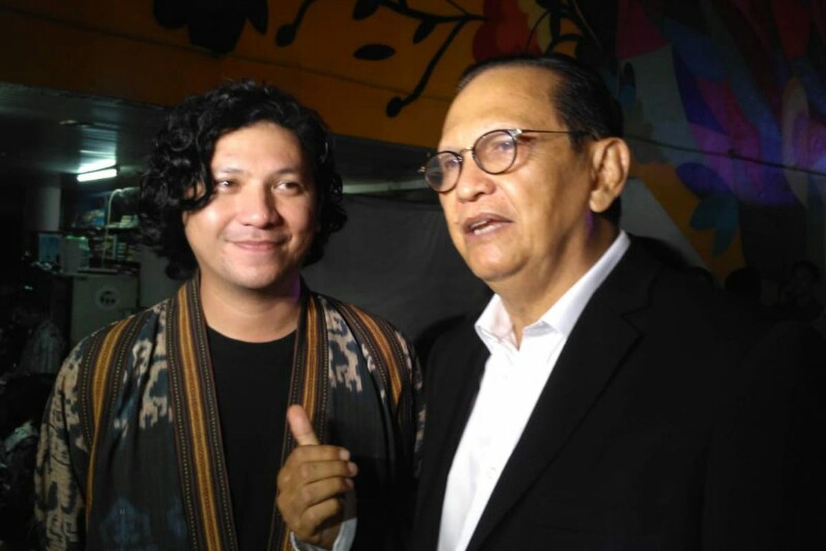 Gading Marten dan Roy Marten menghadiri Malam Puncak Anugerah Piala Citra 2018 di Teater Besar Taman Ismail Marzuki, Cikini, Jakarta Pusat, Minggu (9/12/2018).