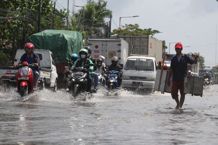 Waspada, Banjir Rob Tertinggi di Surabaya dan Sekitarnya Terjadi Sampai 18 Juni 2026