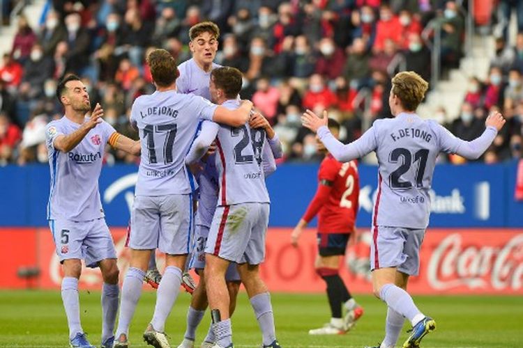 Suasana perayaan gol Nico Gonzalez pada laga pekan ke-17 Liga Spanyol yang mempertemukan Osasuna vs Barcelona di Estadio El Sadar pada Minggu (12/12/2021) malam WIB.