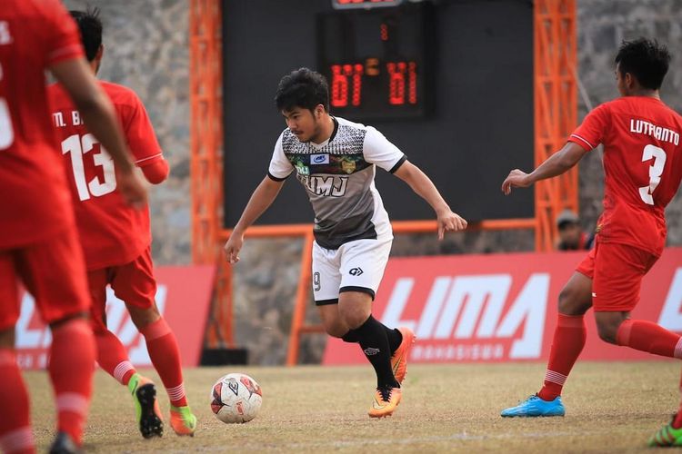Universitas Muhammadiyah Jakarta (UMJ) mendulang capaian manis di Liga Mahasiswa  Football Final Nationals Season 7 pada 2019.