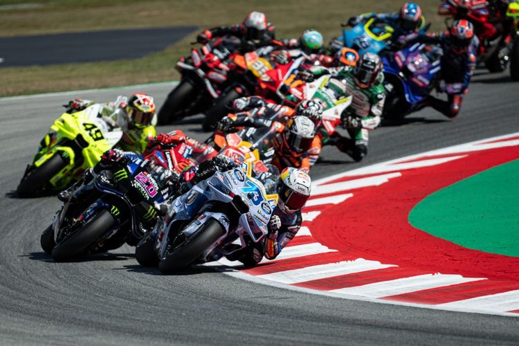 Alex Marquez saat berlaga pada MotoGP Catalan 2025