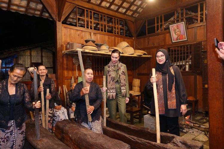 Ke Desa Wisata Kemiren di Banyuwangi, Jangan Lupa Seruput Kopi dan Cicipi Kulinernya
