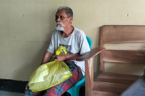 Kakek Tanpa Identitas Ditemukan di Lombok Tengah, Bawa Plastik Berisi Uang Rp 43 Juta