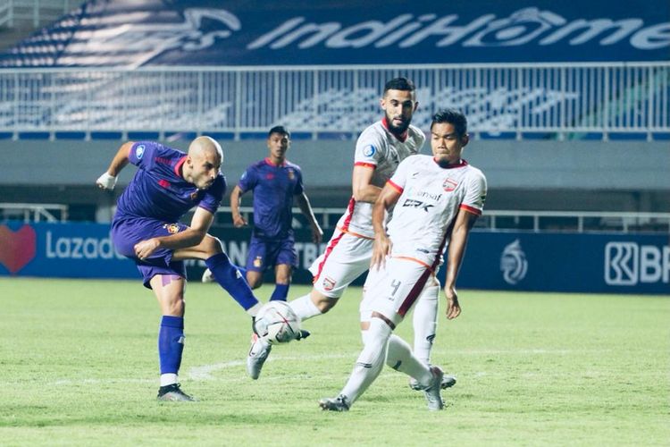 Pertandingan Persik vs Borneo pada matchday kedua Liga 1 2021 di Stadion Pakansari, Bogor, Jumat (10/9/2021).