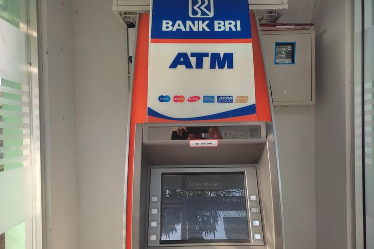 Cara top up DANA lewat ATM BRI yakni dengan memasukan kode BRIVA.