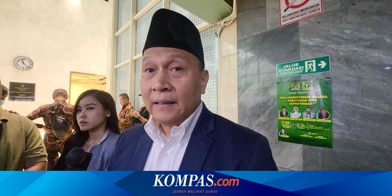Tamparan untuk Komisi II DPR