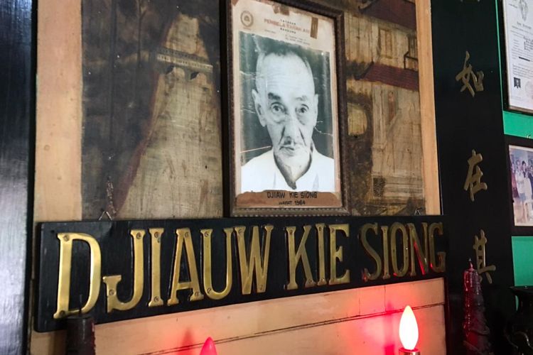 Potret diri Djiauw Kie Siong, pemilik rumah bersejarah, tempat Soekarno-Hatta saat diculik ke Rengasdengklok, Kabupaten Karawang sebelum pembacaan teks Proklamasi dilakukan.