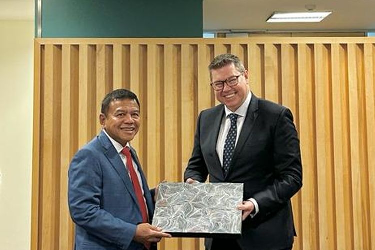 Wakil Menteri Pertahanan RI Muhammad Herindra melaksanakan pertemuan bilateral dengan Menteri Pembangunan Internasional Australia Pat Conroy pada Selasa (10/10/2023) waktu Australia.