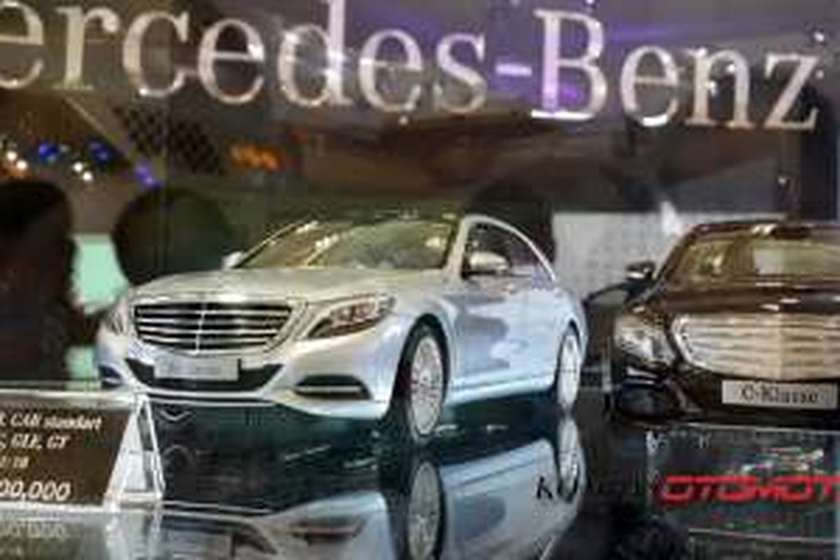 Miniatur Mercedes-Benz dengan kualitas premium.