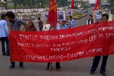 LSI: 86 Persen Publik Tolak Kenaikan Harga BBM