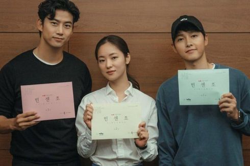 Song Joong Ki, Taecyeon 2PM, dan Jeon Yeo Bin Jalani Pembacaan Naskah Drama Vincenzo