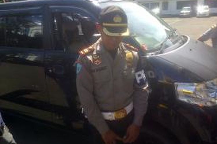 Budiman (40) pelaku penodongan dan pemerasan berkedok sebagai perwira polisi dari satuan Provost Polda Jawa Barat, Senin (30/6/2014).