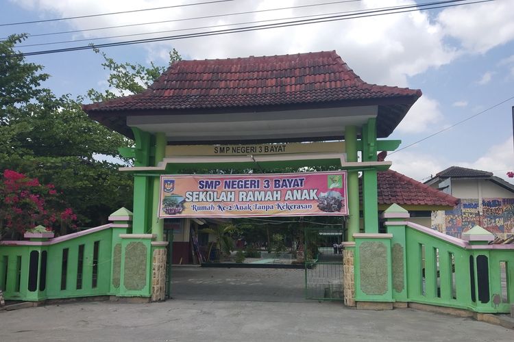 Bangunan SMPN 3 Bayat, Kabupaten Klaten, Jawa Tengah, Selasa (12/11/2019).