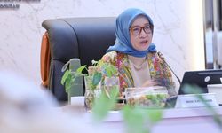 Menteri Rini Ajak ASN Perkuat Solidaritas, Siaga, dan Perkuat Ketahanan Layanan Publik Menghadapi Bencana