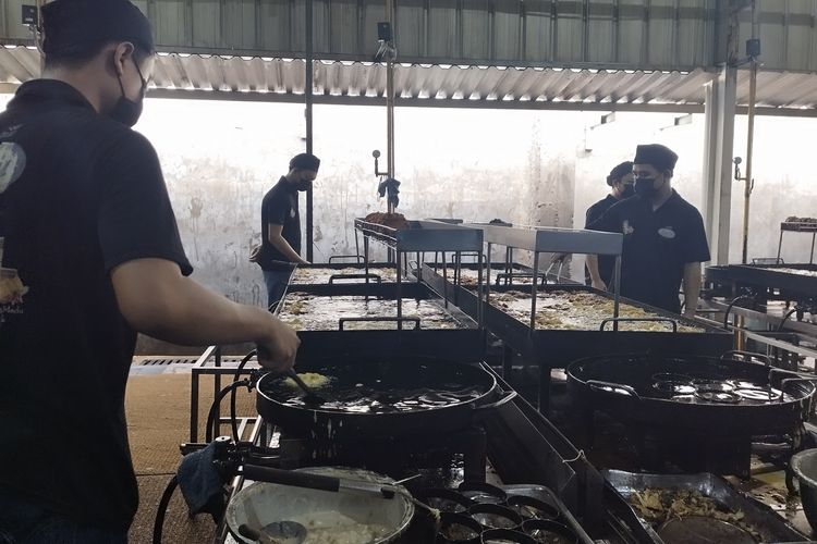 Proses produksi Pisang Goreng Madu Bu Nanik