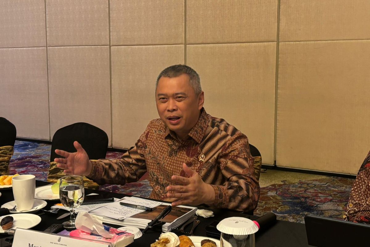 Menhub Minta Garuda Perbaiki Layanan Imbas Rating Diturunkan Skytrax