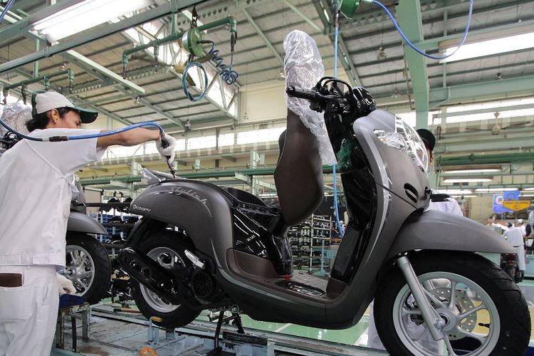 Warna Baru Honda Scoopy