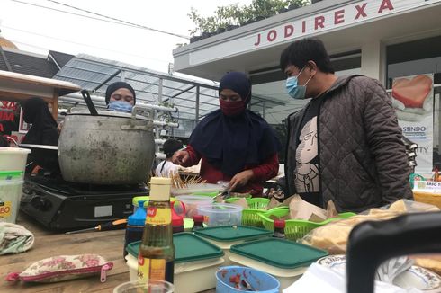 Pasar Rakyat Ala RT di Bandung Ramai Peminat, Geliatkan Ekonomi Warga Terdampak Covid-19