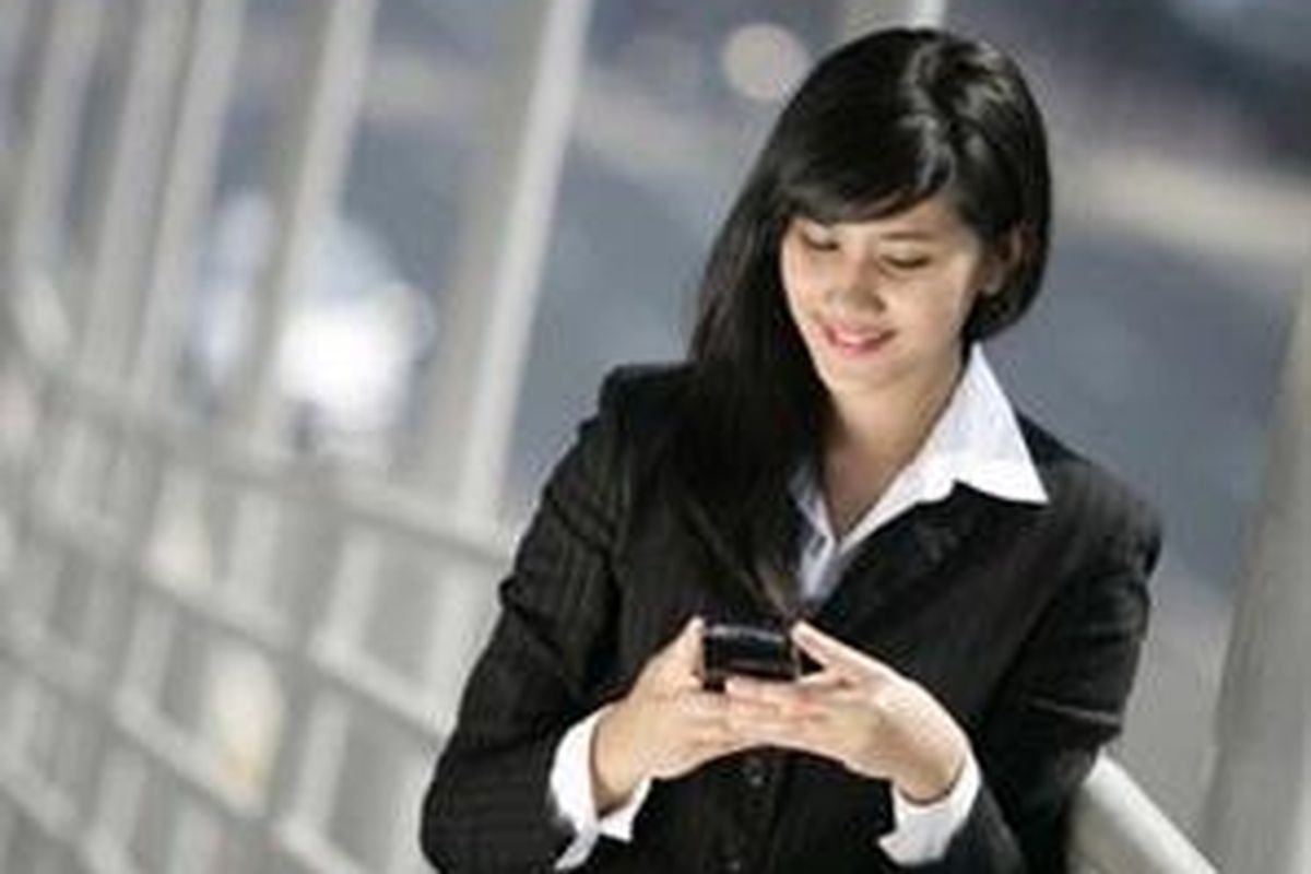 Layanan BlackBerry mengusung kemudahan akses email melalui jaringan seluler.