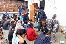 Dini Hari, 30 Pekerja Migran Harus Berenang di Lumpur untuk Naik Kapal Menuju Malaysia