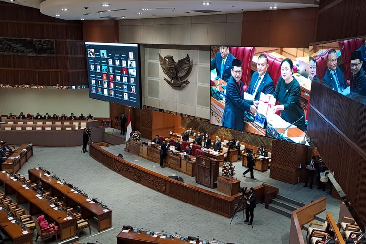 Rapat Paripurna DPR pengesahan Perppu Pemilu menjadi undang-undang (UU) di Gedung DPR, Senayan, Jakarta Pusat, Selasa (4/4/2023). 