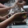 Benarkah Rokok Elektrik Tak Berbahaya bagi Perokok Pasif?