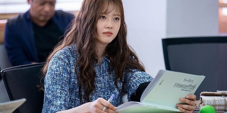 Formadagi ayolning erotik korinishi