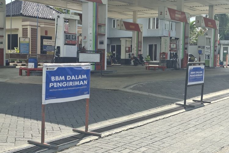 2 SPBU di Sumenep Kehabisan Pertalite, Antrean Mengular di SPBU Lain