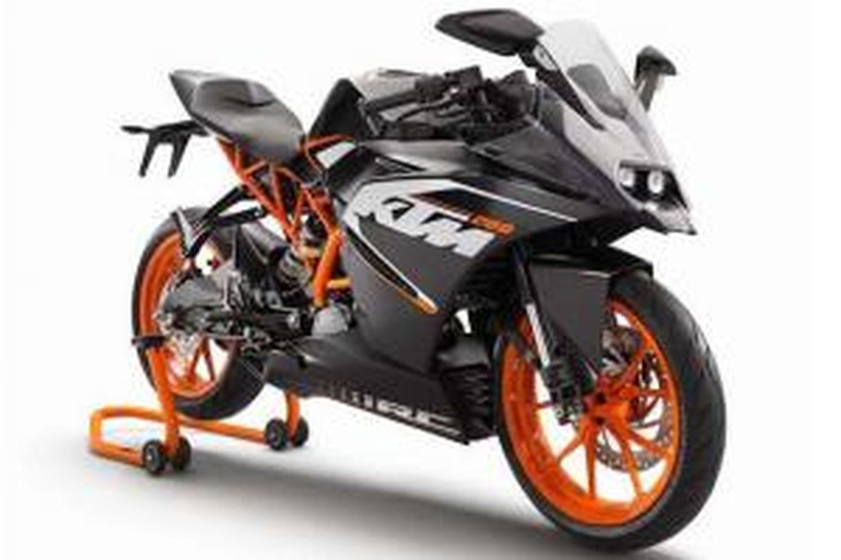 KTM RC200 mulai dijual KTM Indonesia dengan harga Rp 60-an juta.