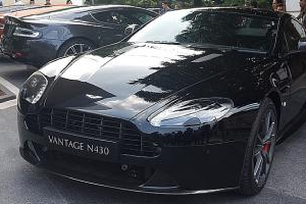 Deretan produk Aston Martin di dealer baru di Jakarta