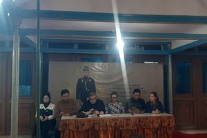 Kubu PB XIV Purboyo Desak Pasar Malam Sekaten di Alun-alun Utara Keraton Solo Dibongkar