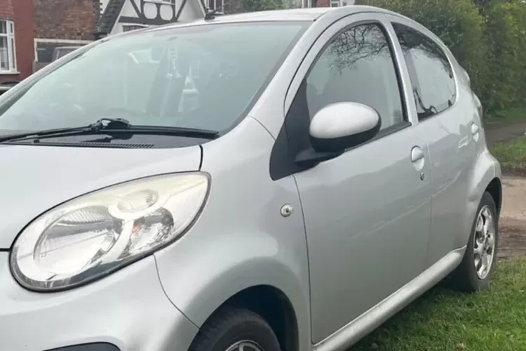 Pelamar Kerja Ditolak karena Pakai Mobil Lama, Langsung Sakit Hati