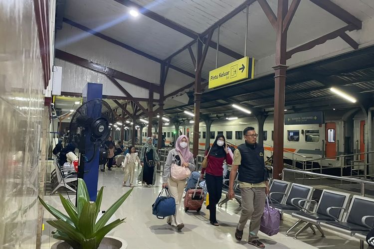 KAI Daop 9 Jember Diskon Tiket 17 Persen untuk HUT ke-81 RI, Siapkan 3.824 Kursi
