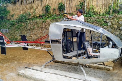 Bosan Lihat Kemacetan, Buruh Bengkel Ini Merakit Helikopter Sendiri