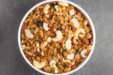 5 Cara Membuat Granola ala Rumahan, Camilan Sehat untuk Diet