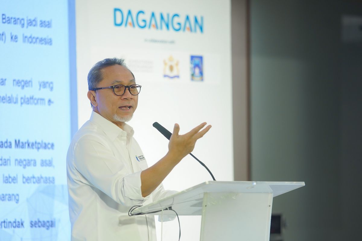 Mendag Zulkifli Hasan dukung akselerasi UMKM digital untuk tingkatkan produk UMKM di pasar global pada acara Temu Wicara Program Akselerasi Ekosistem UMKM Digital yang digelar oleh Dagangan di Yogyakarta, Senin (6/11/2023). 