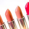 Dilema Lipstick Effect: Dompet Tertekan, Belanja Kosmetik Kencang