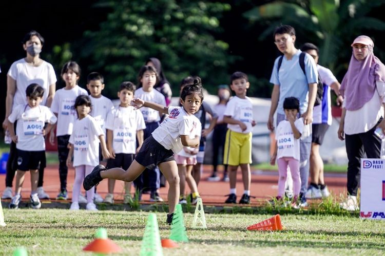 Momen kompetisi athletic yang diikuti oleh anak-anak dari kategori usia 4-6 tahun, 7-8 tahun, 9-10 tahun, dan 11-12 tahun 