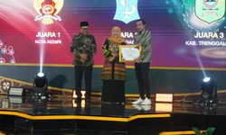 Pemkab Trenggalek Raih 2 Penghargaan FESyar 2025, Mas Syah: Kami Dedikasikan untuk Masyarakat