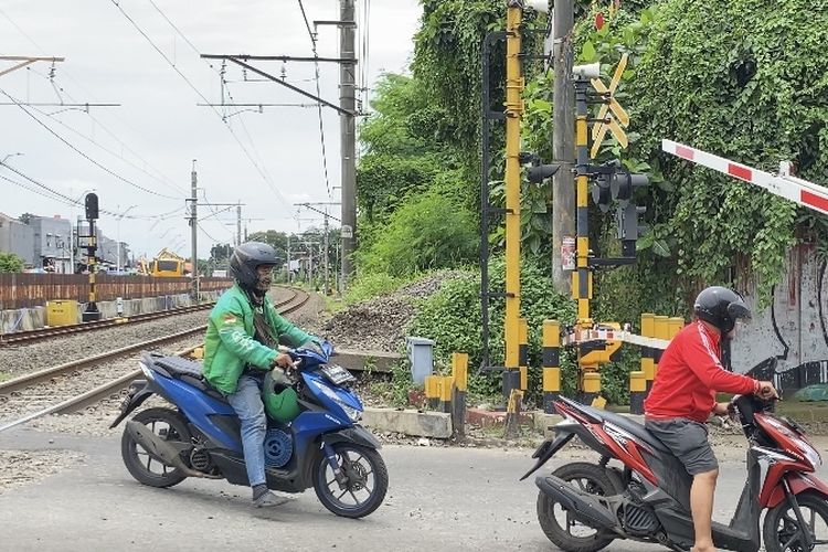 Dua Titik Pelintasan Kereta di Bogor Tanpa Palang Pintu, Waspada Rawan Kecelakaan