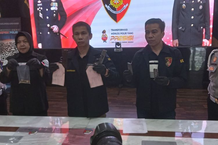 Polisi Tangkap Pria di Bandung yang Simpan Senpi Rakitan dan 17 Peluru 9 Mm