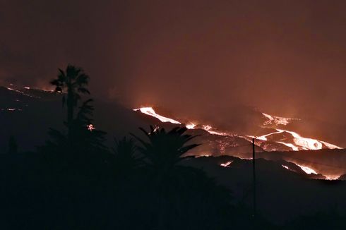 Alami 100 Gempa Bumi, Gunung Berapi di La Palma Muntahkan “Tsunami Lava”