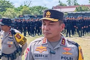 Terjunkan 290 Personel ke Bencana Sumbar, Kapolda Riau: Bantu Pencarian Korban