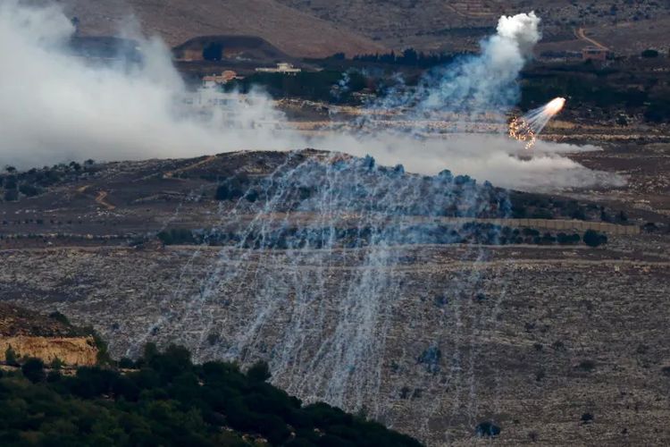 Petani Lebanon Cari Jawaban atas Penggunaan Fosfor Putih oleh Israel