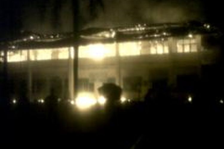 Rumah Sakit Umum Daerah, Arga Makmur, Kabupaten Bengkulu Utara terbakar pada Selasa (28/1/2014) sekitar pukul 01.20 WIB.